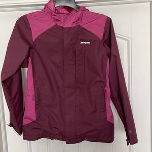 Patagonia youth rain jacket